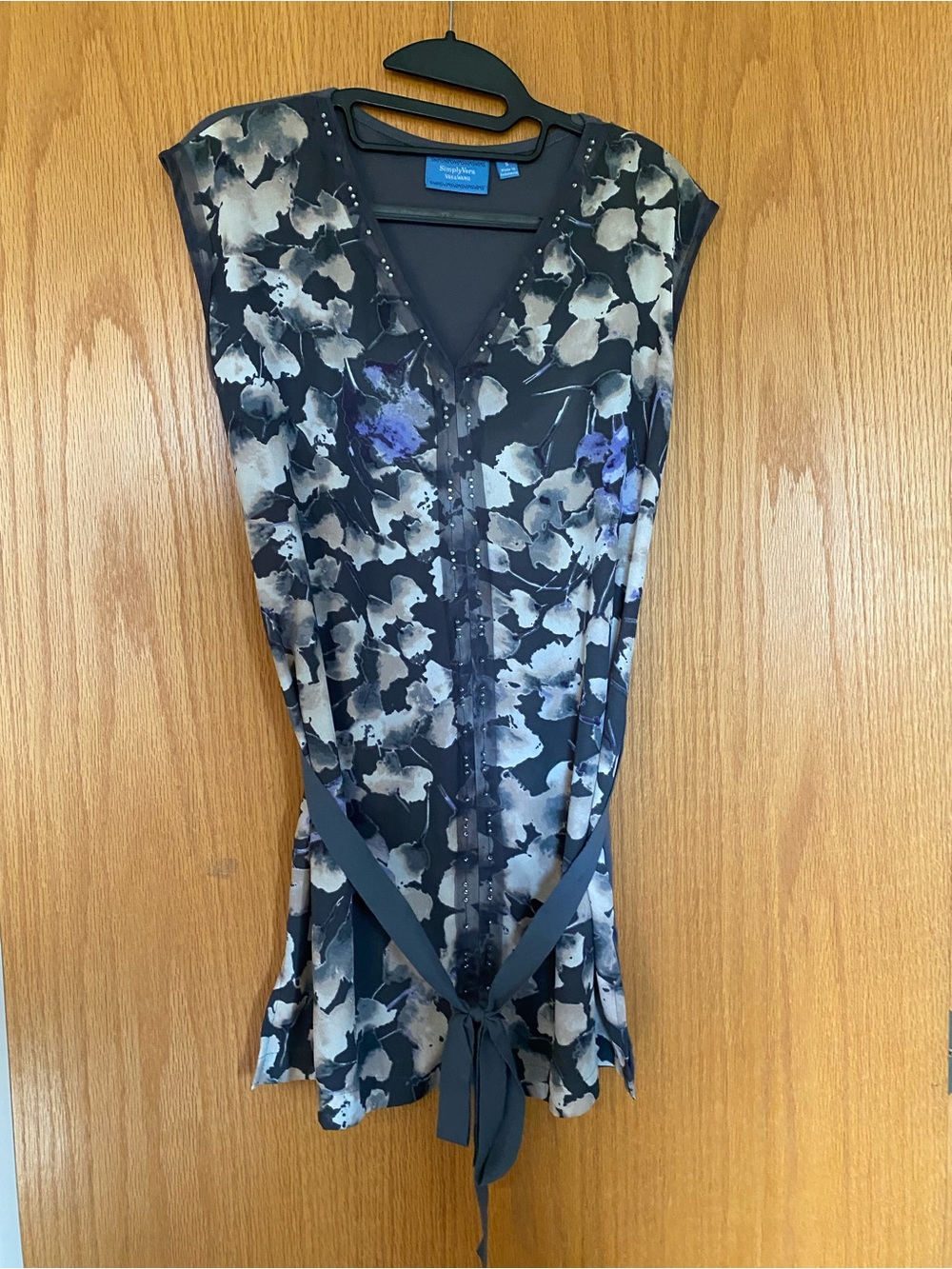 Simply Vera Vera Wang Black Floral Tie-Front Tunic